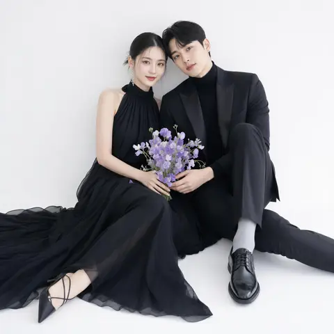 화이트 바닥 검정 드레스 라일락